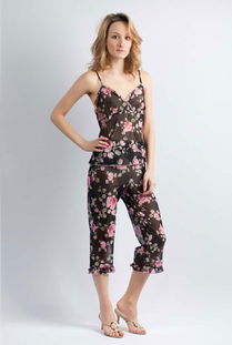 愛比娜服飾產品全貌及加盟店評測